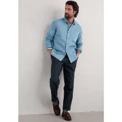 Seasalt Cornwall Men's Jackdaw Shirt in in GOTS-Certified Organic Cotton Twill | Tops & T-shirts | Shirts