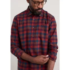 Seasalt Cornwall Men's Organic Cotton Thomas Street Shirt | Tops & T-shirts | Shirts